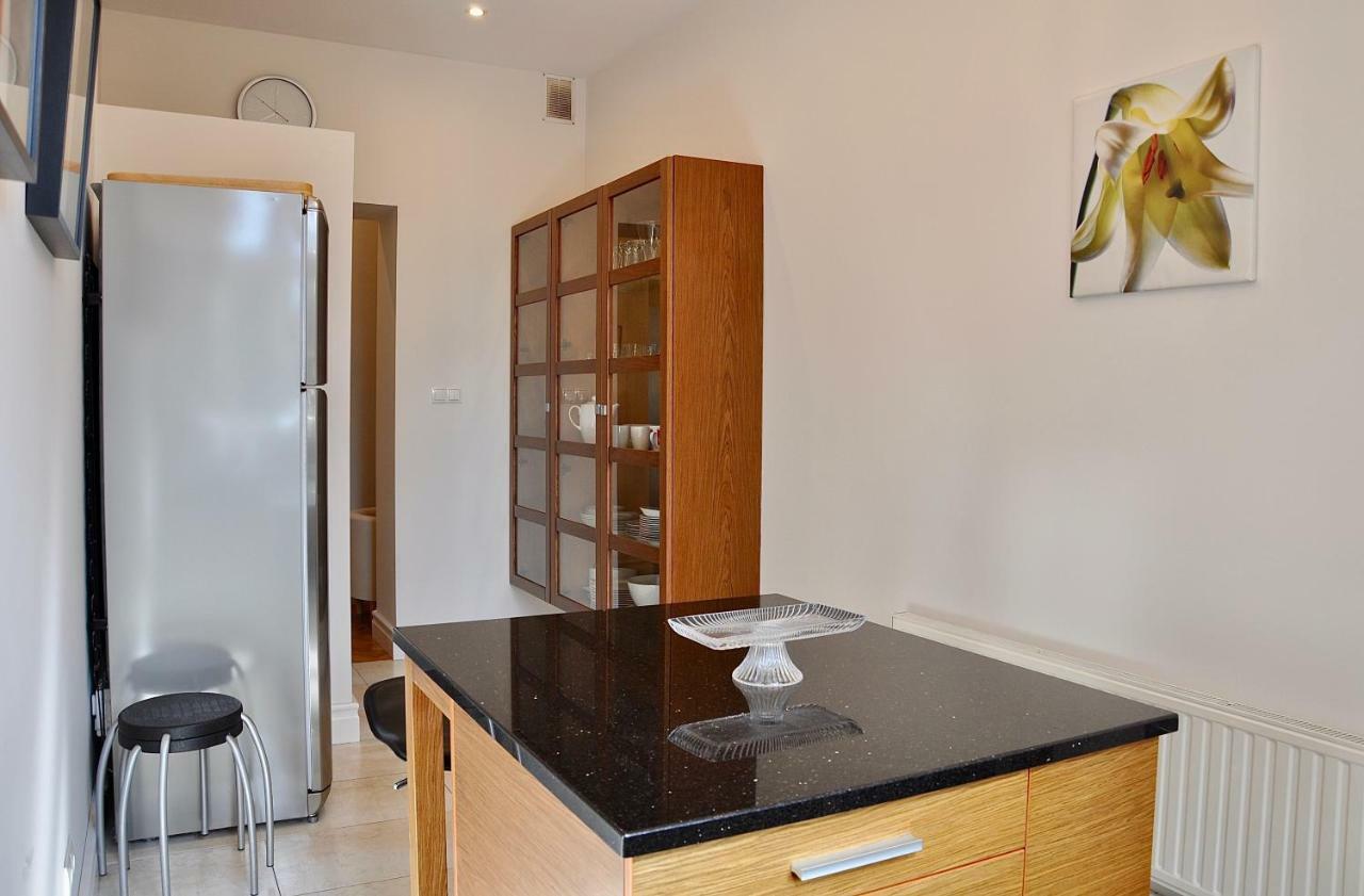 Tresor Barska Apartments Краків Екстер'єр фото